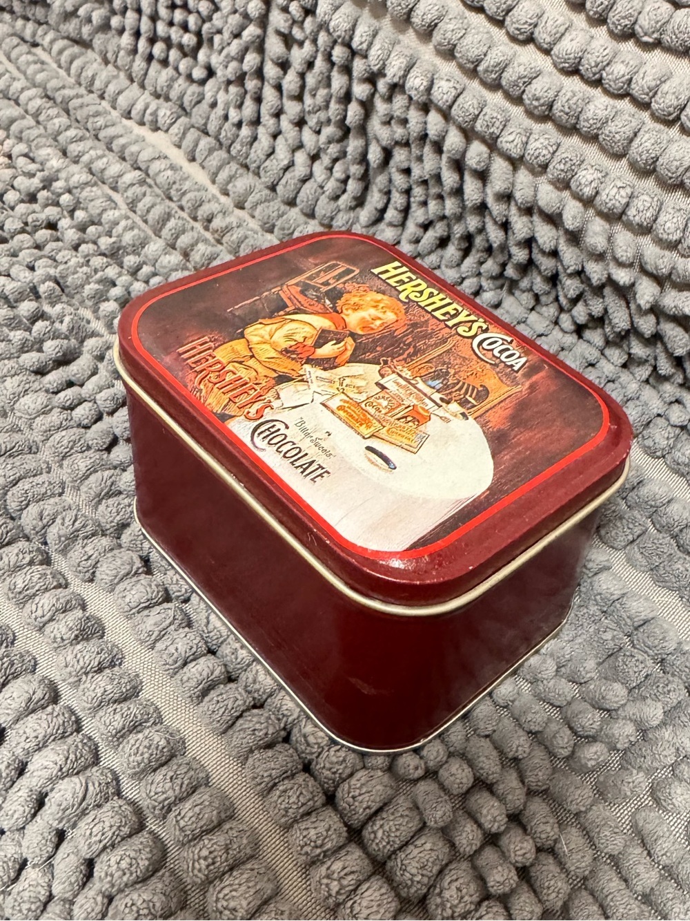 Vintage Hershey’s Cocoa Bristol Tin Canister - Retro Farmhouse Kitchen Decor - Picture 5 of 9